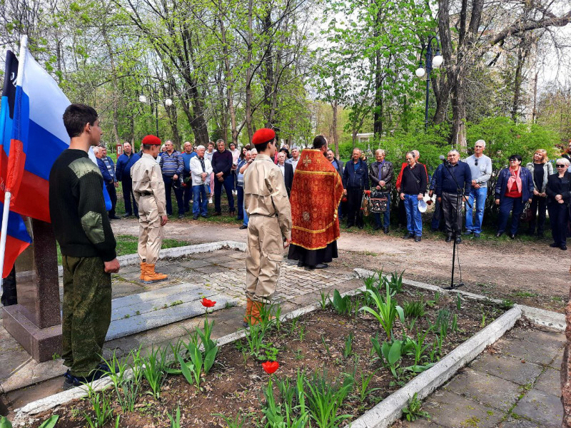 В Торезе состоялся митинг-реквием к 36-годовщине на Чернобыльской АЭС