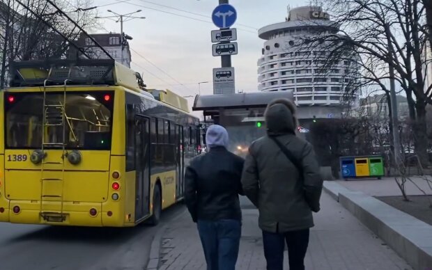 У КМВА повідомили, що до Києва повертається все менше людей