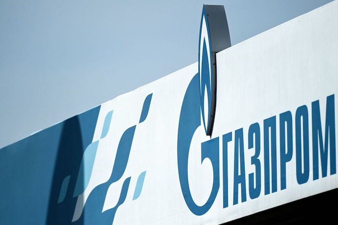 Дешевший газ без Газпрому та п'ятикратне падіння продажів авто: підсумки на економічному фронті