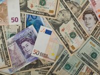"Чистий" торговель валюти Нацбанком цього тижня знизився до $321,8 млн і EUR29,7 млн