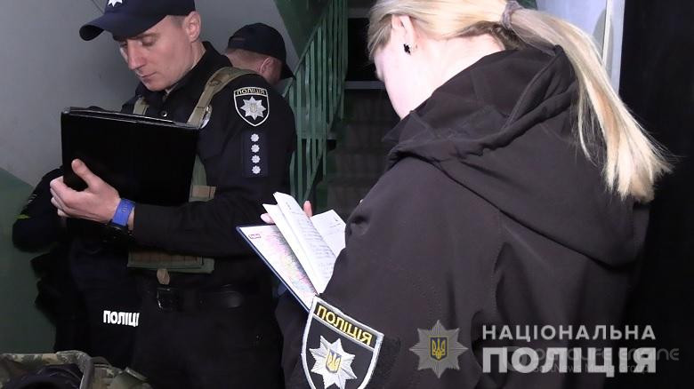 У Києві слідчі повідомили про підозру місцевому мешканцю за вбивство сина