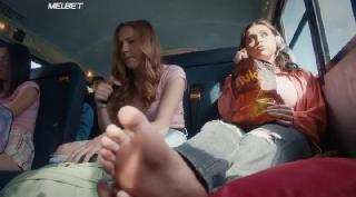 Вкрашилась (2022)