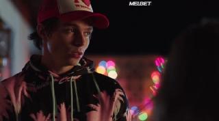 Вкрашилась (2022)