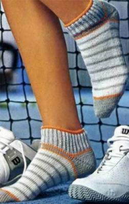 Короткие полосатые вязаные носки для занятия спортом 0b5db96530a8f18b740e0681e757586d