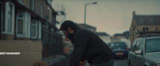 Али и Ава (2021)